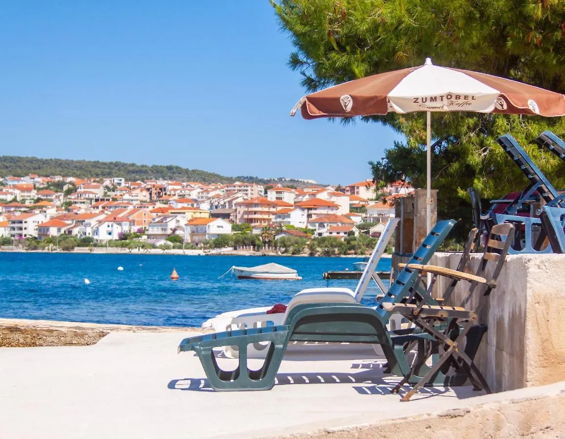 Marcel Apartment Mit Meerblick Trogir 0*,