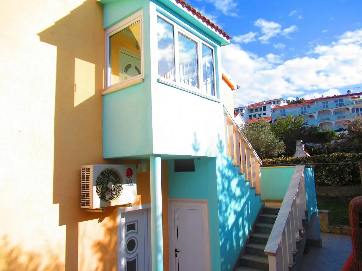 Marcel Apartment Mit Meerblick Trogir
