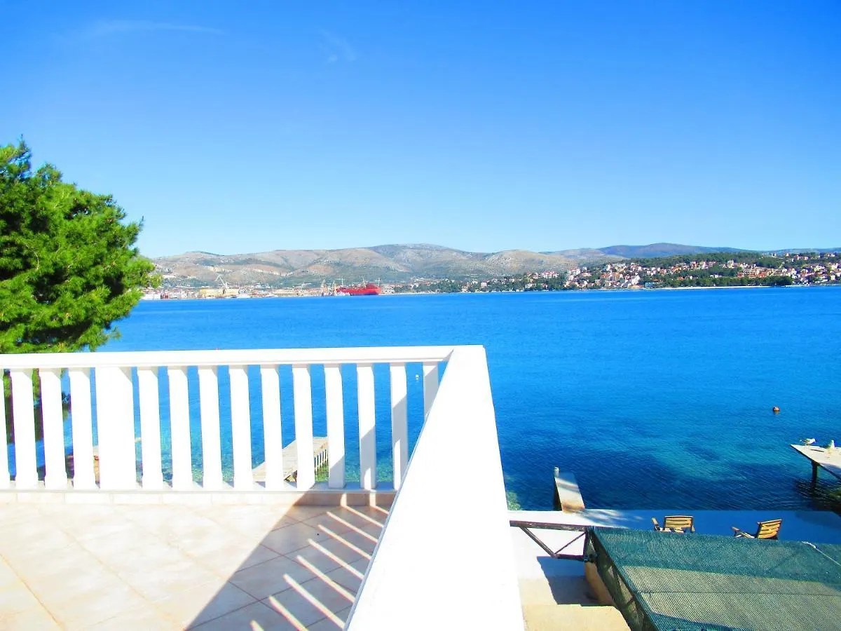Marcel Apartment Mit Meerblick Trogir Croatia