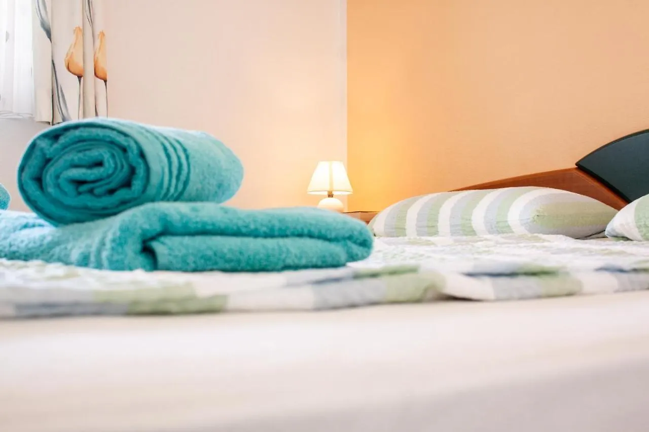 Marcel Apartment Mit Meerblick Trogir Croatia