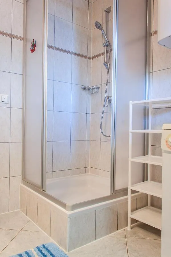 Marcel Apartment Mit Meerblick Trogir