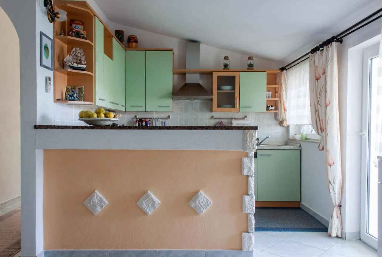Marcel Apartment Mit Meerblick Trogir 0*,