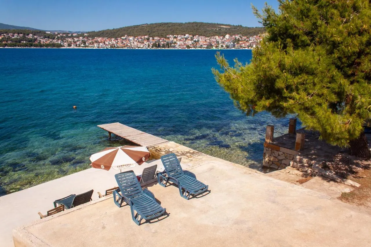 Marcel Apartment Mit Meerblick Trogir Croatia