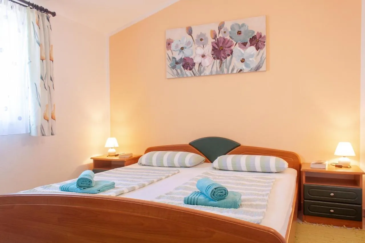 Marcel Apartment Mit Meerblick Trogir Croatia